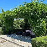 Villa Garden 2 Bedroom With Pool Near To Sunny