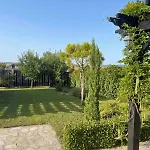 Villa Garden 2 Bedroom With Pool Near To Sunny *