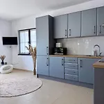 Vila Garden 2 Bedroom With Pool Near To Sunny *