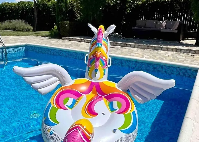 Garden 2 Bedroom With Pool Near To Sunny Villa Aleksandrovo (Burgas)